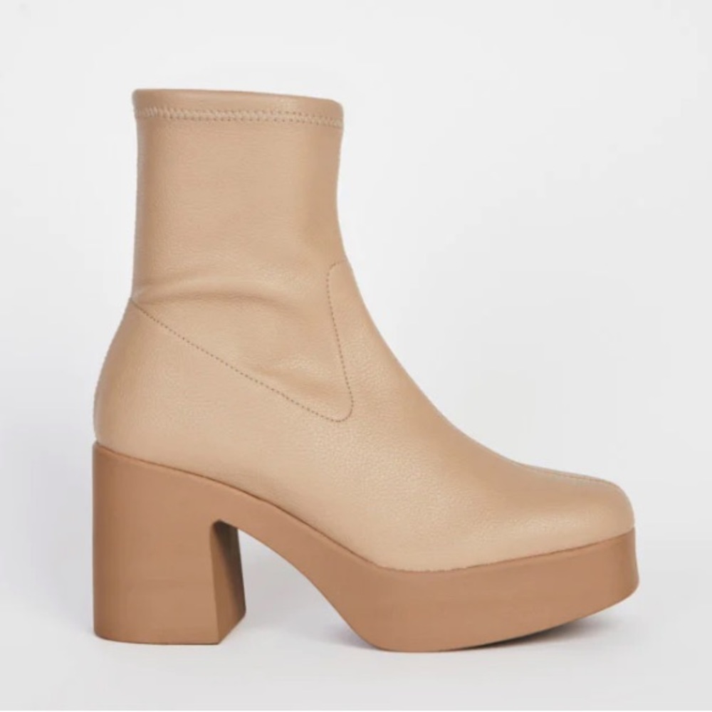 Intentionally Blank taupe tan platform Marlowe block heel boots 39 9